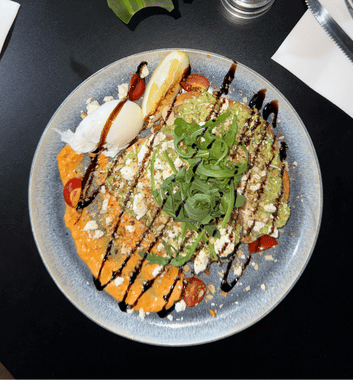 Breakfast - Trail St Cafe